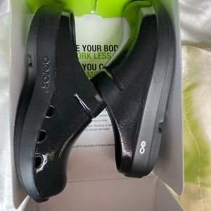 OOFOS womens clogs size 41